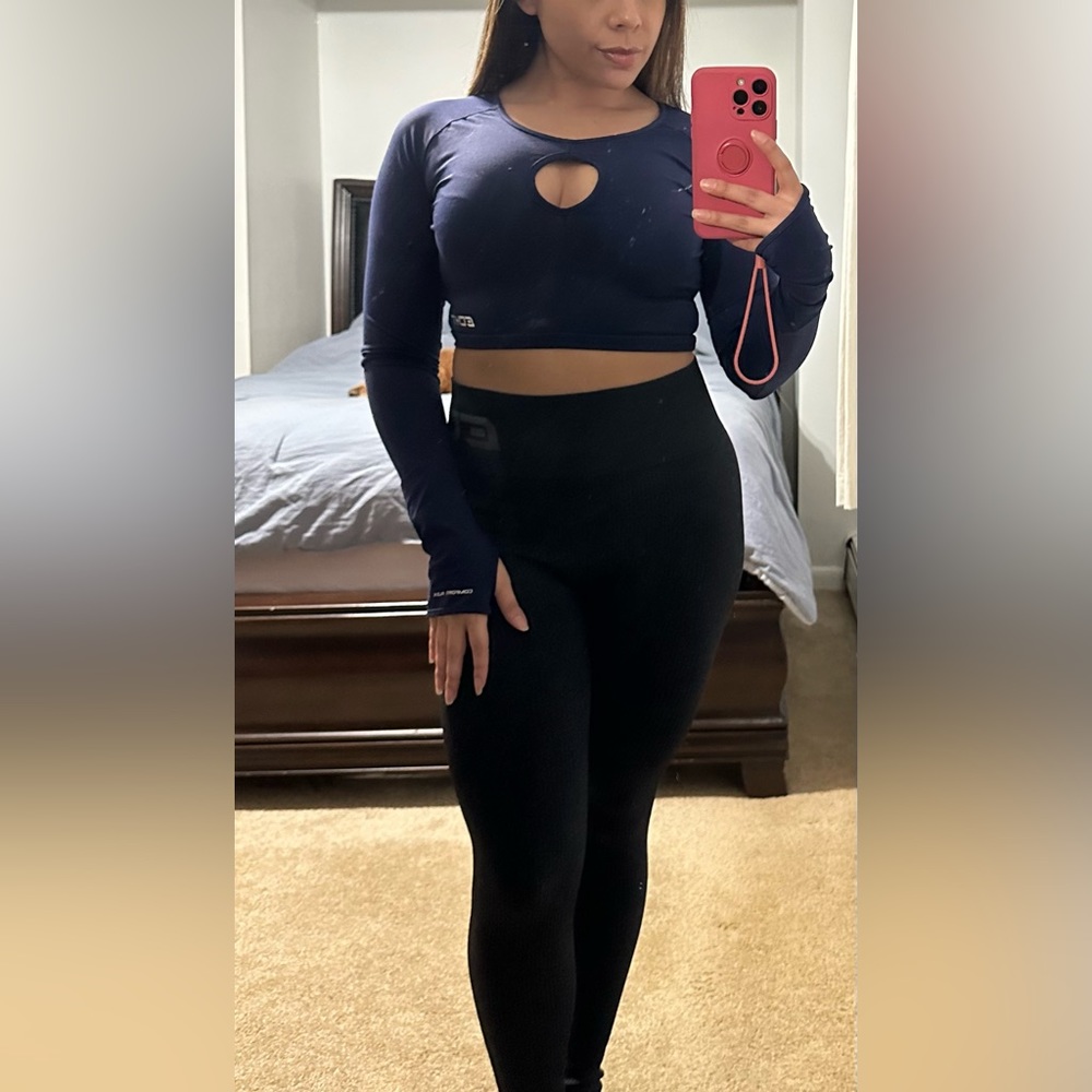 Echt apparel crop top
